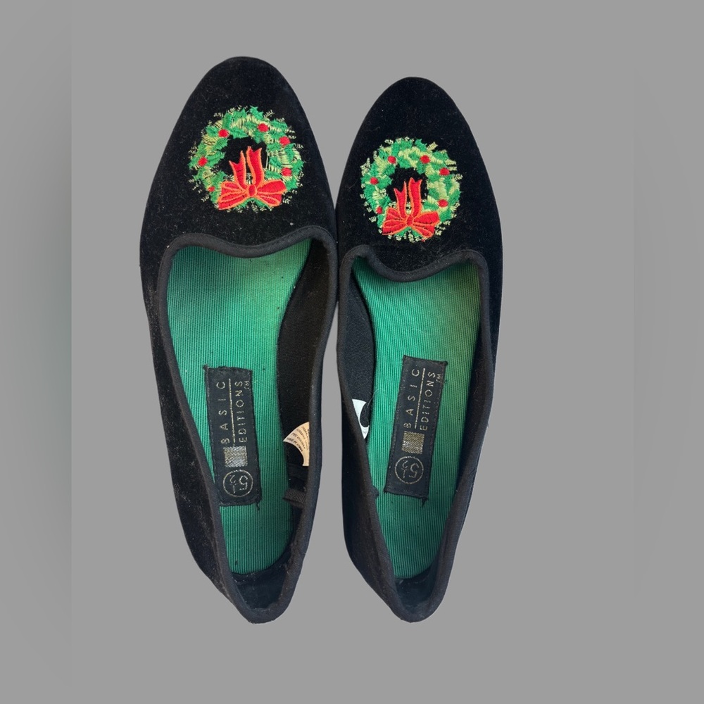 Basic Editions Black Slippers with Festive Embroidery